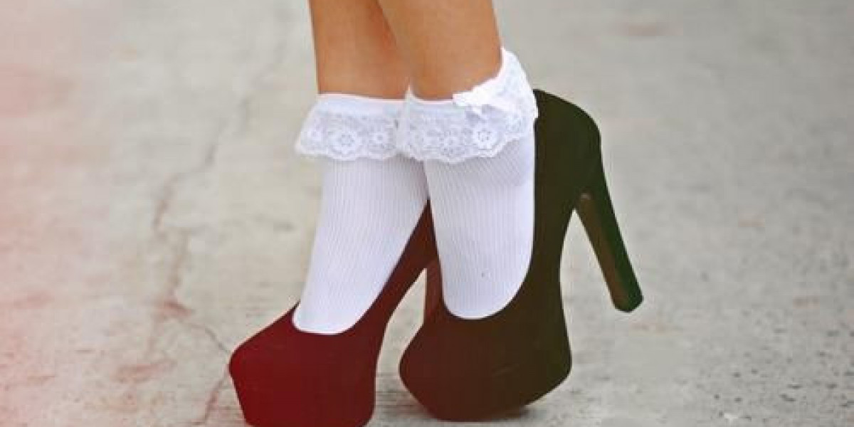 Why Lace Socks Are Making a Fashion Comeback